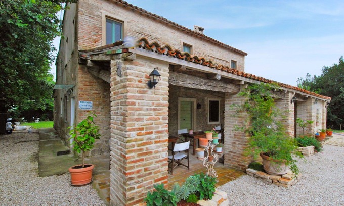 Granarola Apartment | Cosy apartment for 2 guests with A/C, pool, WIFI, TV, patio and pets allowed