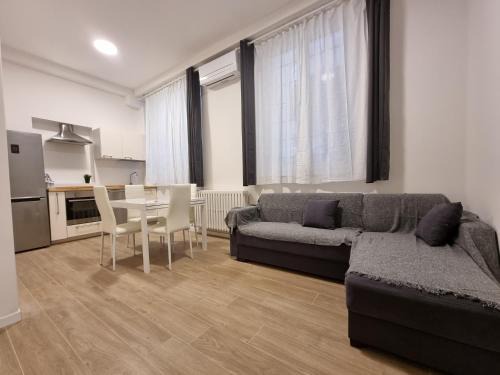 Simonetta Apartment | Elegant and modern two-room apartment with equipped kitchen