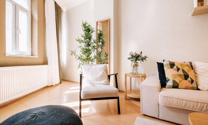 Galata Apartment | Flat w Balcony, Near Istiklal Avenue in Taksim