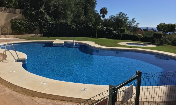 Torreblanca Apartment | Fuengirola Apartment - Self Catering Apartment in Fuengirola, Costa Del Sol