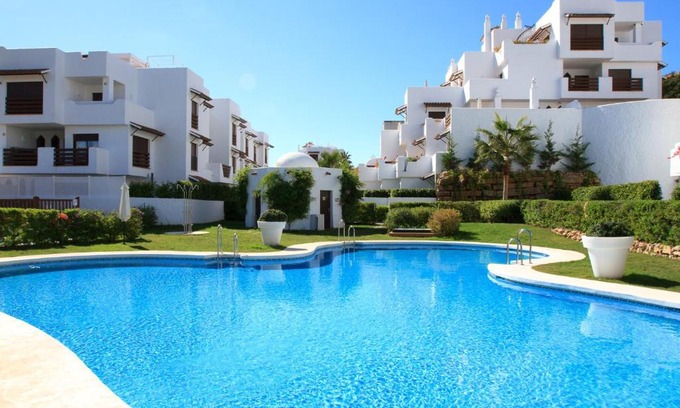New Golden Mile Apartment | Golf Hills