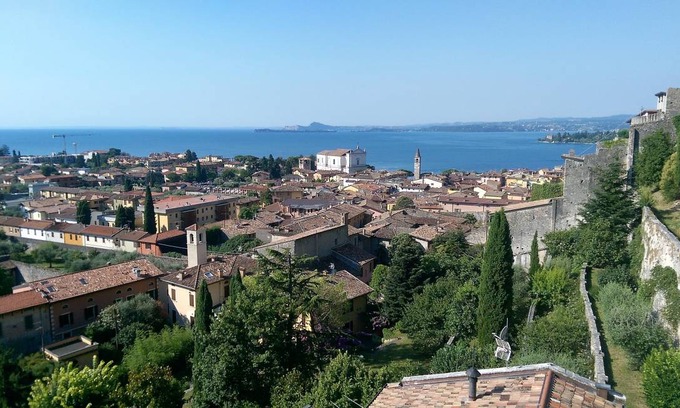 Toscolano Maderno House | Holiday house for 12 persons approx. 236 m² in Toscolano-Maderno, Lake Garda (West shore of Lake Garda)