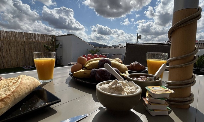 Mazarron House | Holiday Home 'Casa Luso' with Mountain View, Wi-Fi and Air Conditioning