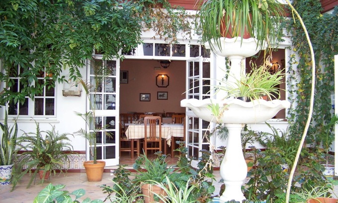 Bollullos Par del Condado Hostel | Hostal Restaurante el Lirio