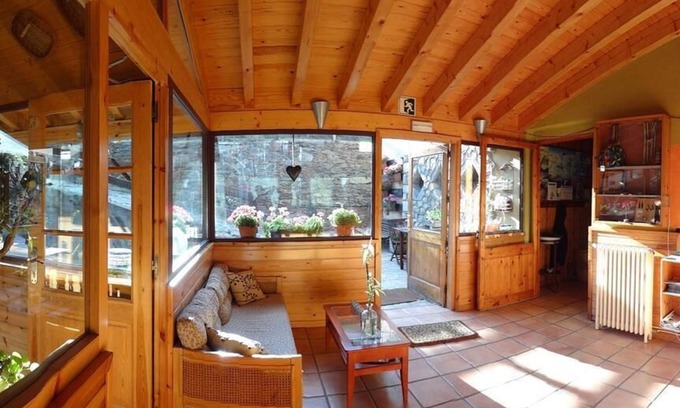 La Molina Hostel | Hostal Xalet Refugi Pere Carné - Hostel
