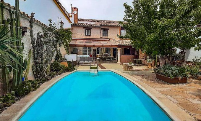 Almagro House | House ∙ 5 bedrooms ∙ 10 guests