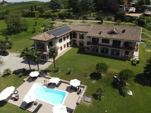 Calosso Apartment | LA CASA IN CAMPAGNA
