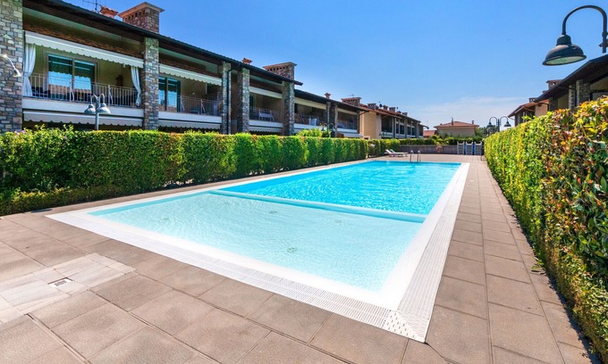 Raffa Apartment | La Perla 19 Apartment by Wonderful Italy