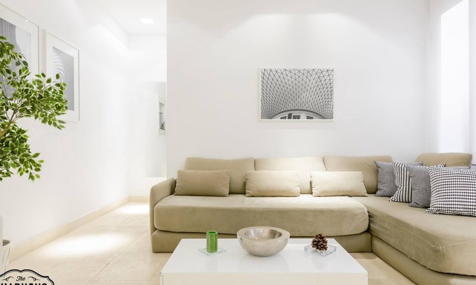 Cortes Apartment | Lope de Vega – 1-Bedroom Apartment