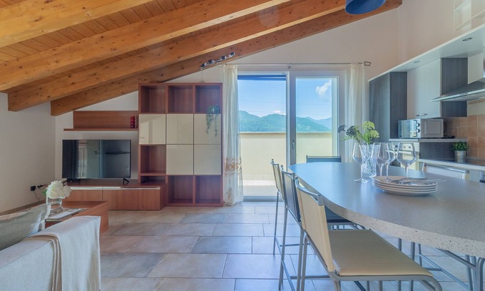 Lierna Apartment | Magic Lake View - by Varenna Holidays
