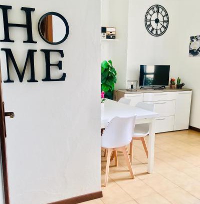 Arona Apartment | Maiden-Art Apartment