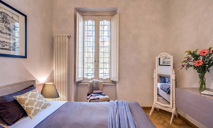 Rione IV Campo Marzio Apartment | Marescalchi Belli Palace - your Suite near the Spanish Steps