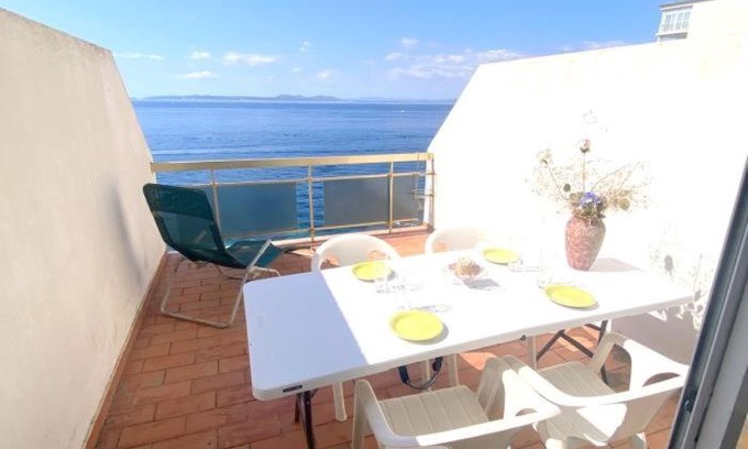 Almadraba-Canyelles Apartment | Meda chica 3j
