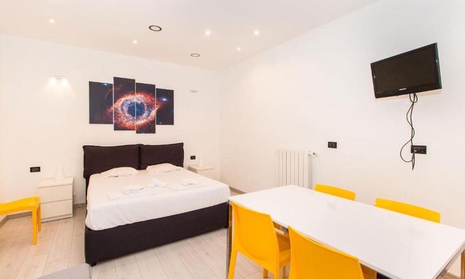Vanchiglia Apartment | Mole Antonelliana & Royal Gardens Cozy Studio