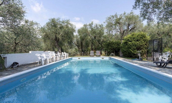 Gazzelli Apartment | Nice apartment for 4 guests with WIFI, pool, balcony, pets allowed and panoramic view
