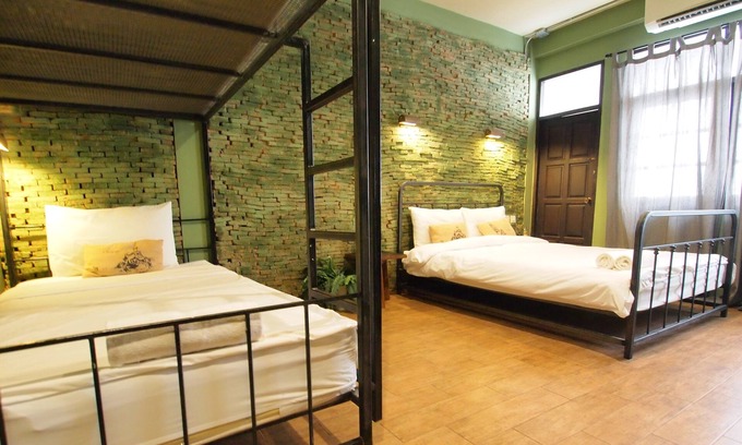 Samran Rat Hostel | Niras Bankoc Cultural Hostel
