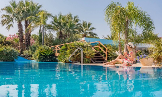 Laura Hotel | Oleandri Resort