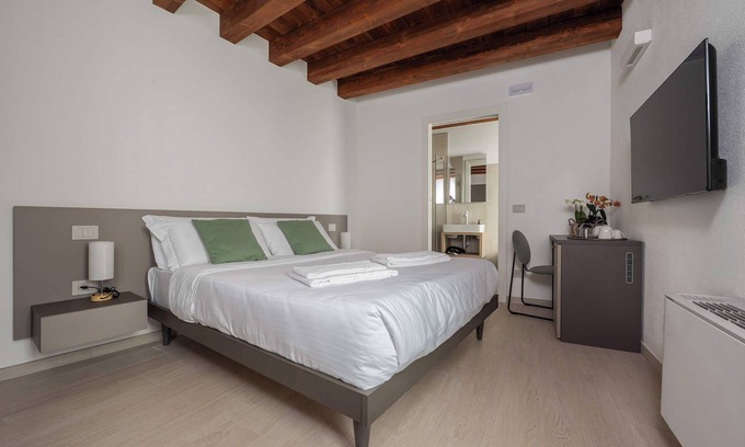 Valgatara House | Paverno Hospitality Suites - 03 Maria