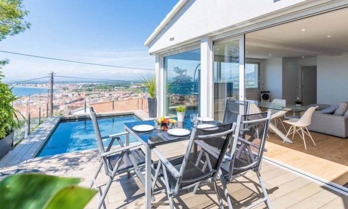 Roses Town Center House | Pitágoras by Interhome