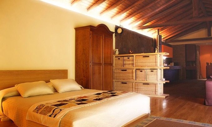 San Giovanni la Punta Resort | Private room ∙ 4 guests