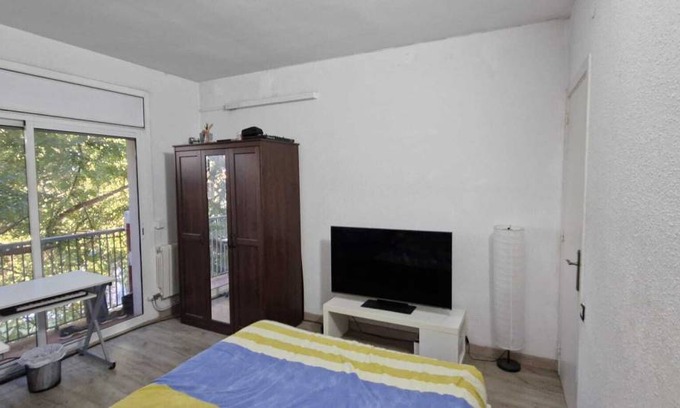 El Baix Guinardo Resort | Private room ∙ 2 guests