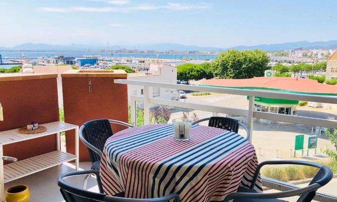 Roses Town Center Apartment | ROC MAR 7 2A - Apartamento cerca del centro y de la playa - terraza con vistas al mar y al puerto