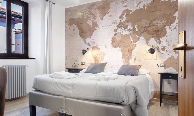 Viggiu Apartment | Room 'Stanza 3' with Shared Garden, Wi-Fi and Air Conditioning