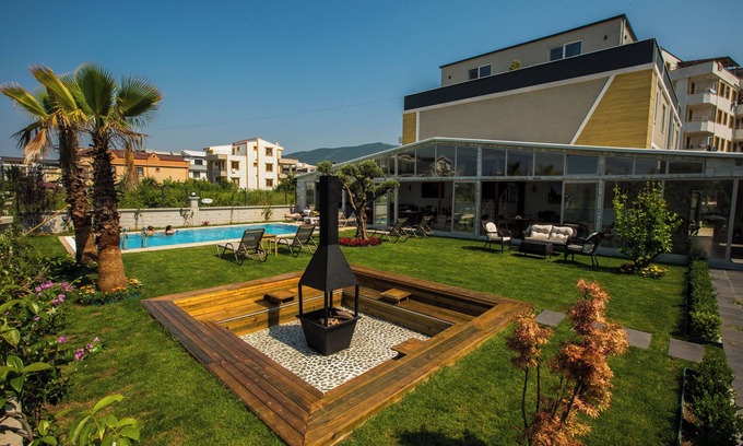 Cinarcik Apartment | Royalova Hotel