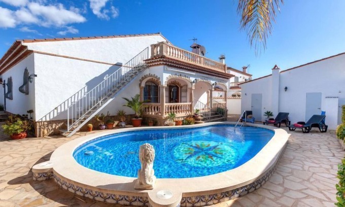 Miami Platja House | Rustical Mont Roig by Interhome