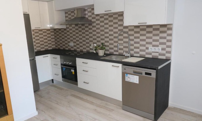 Roses Town Center Apartment | SAN JOAN