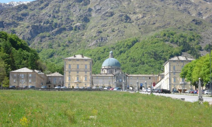 Oropa Hostel | Santuario di Oropa