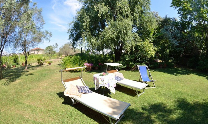 Viareggio Villa | Stunning private villa for 8 people with A/C, WIFI, TV, patio and pets allowed