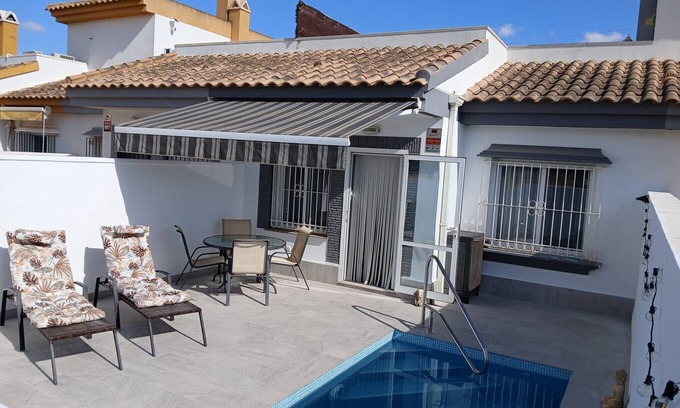 Sucina House | Sucina 2 Bed walking distance of tow