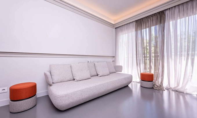 La Sagrada Familia Apartment | Sweett | Gaudi Avenue