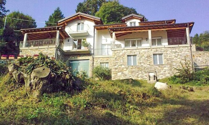Sant'Agata Apartment | Tastefully furnished 2-room apartment with large balcony and garden