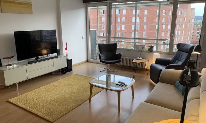 Poblenou Apartment | Top floor apartment in front of bogatell beach