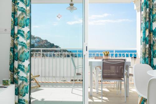 Almadraba-Canyelles Apartment | V014 - SANTA BARBARA