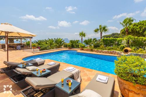 Cala del Portet Villa | Villa Alessia by Abahana Villas
