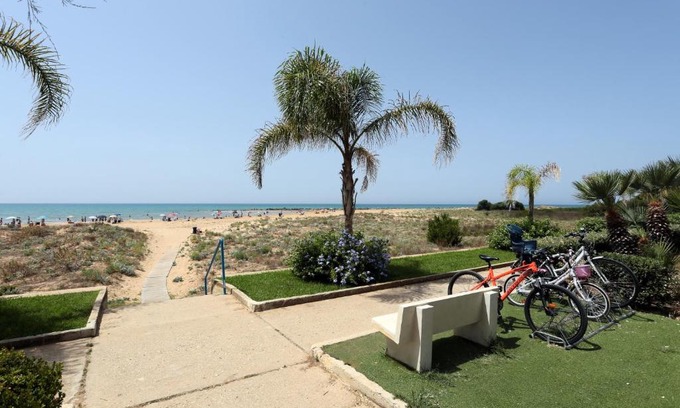 Plaja Grande Villa | Villa Marina Playa Grande