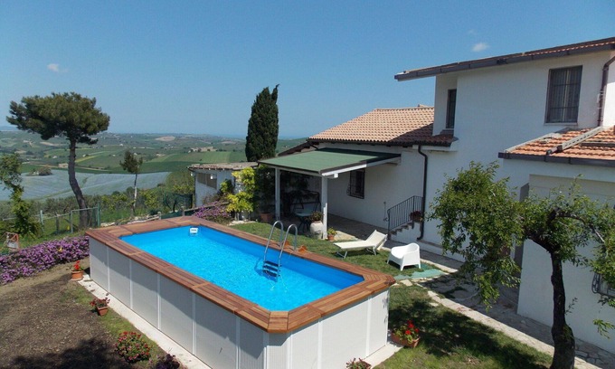 Montenero di Bisaccia House | Wonderful private villa for 9 people with private pool, WIFI, TV, terrace and pets allowed