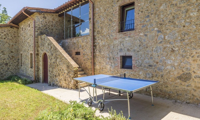 Massa Marittima Villa | Wonderful private villa for 14 people with WIFI, A/C, TV and pets allowed