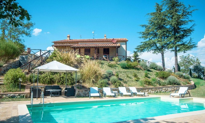 Seggiano House | Wonderful private villa with hot tub, WIFI, private pool, TV, patio, pets allowed and panoramic .