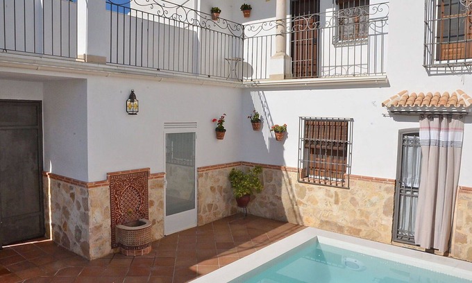 Baena House | Wonderful private villa for 8 people with private pool, A/C, WIFI, TV and patio