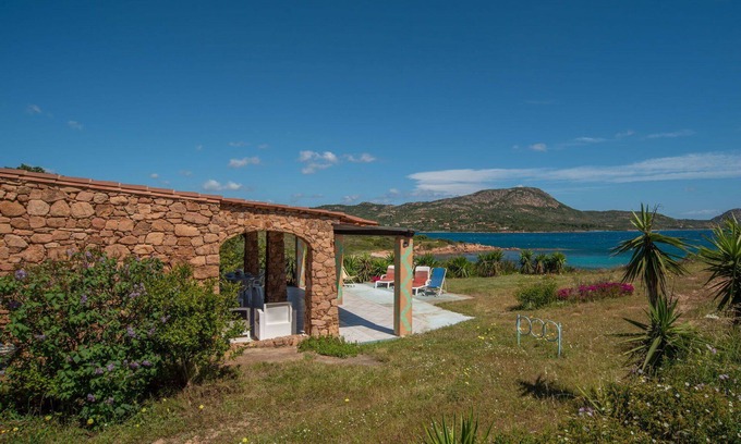 Costa Corallina House | Wonderful private villa for 6 guests with WIFI and TV