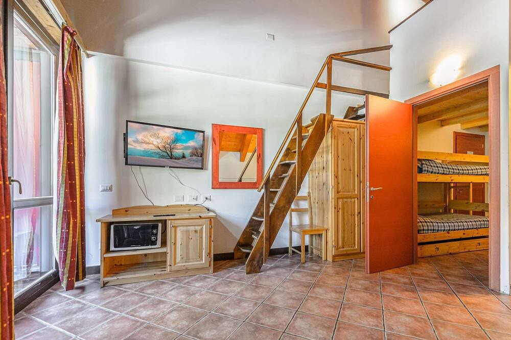 Frabosa Sottana Apartment | One Bedroom with Mezzanine 6 beds
