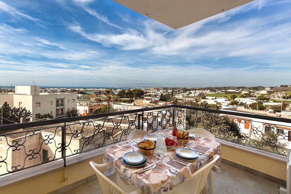 Scala di Furno Apartment | 3730 Appartamento Valencia by BarbarHouse