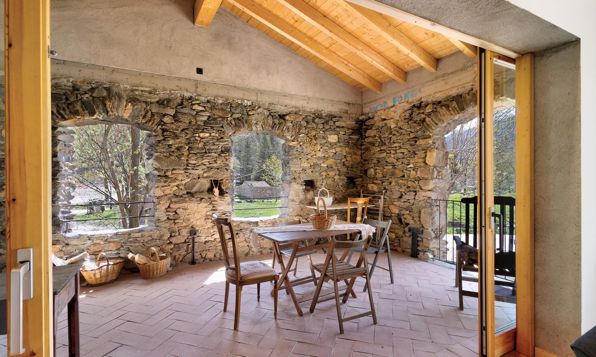Llanars House | Holiday Home 'El Molí De Can Culí' with Mountain View, Private Terrace and Wi-Fi