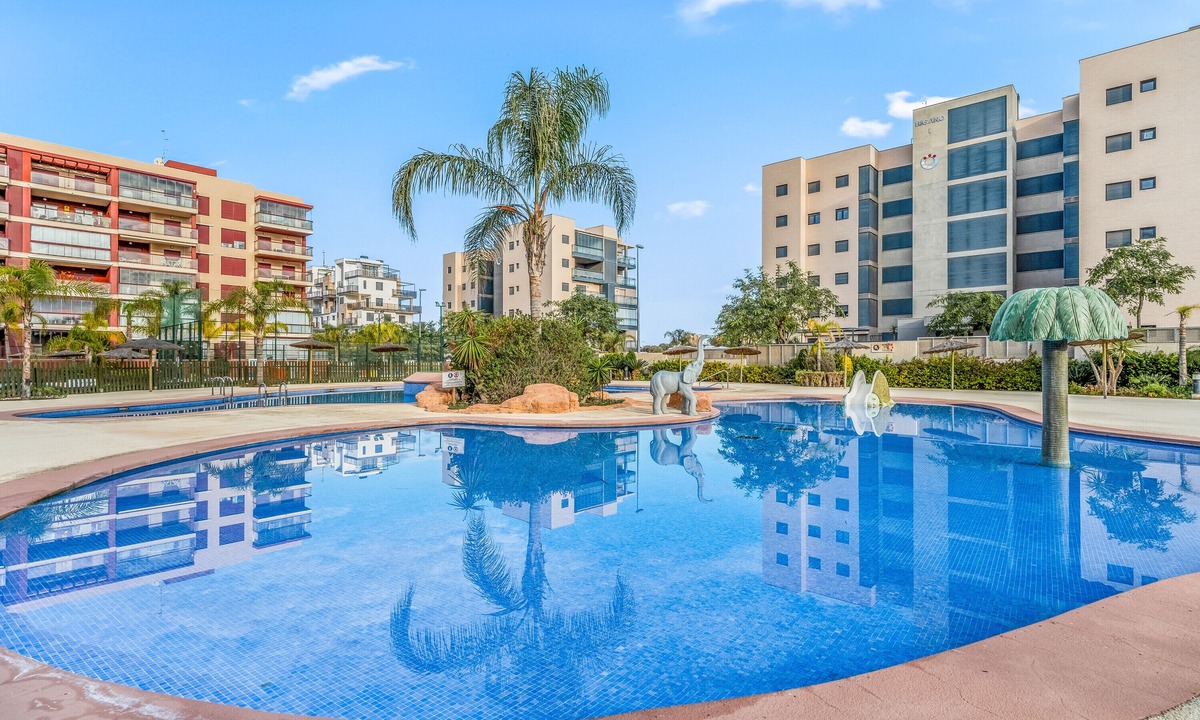Mil Palmeras Apartment | Apartment 'Gran Terraza Vistas Mar' with Shared Pool, Wi-Fi and Air Conditioning
