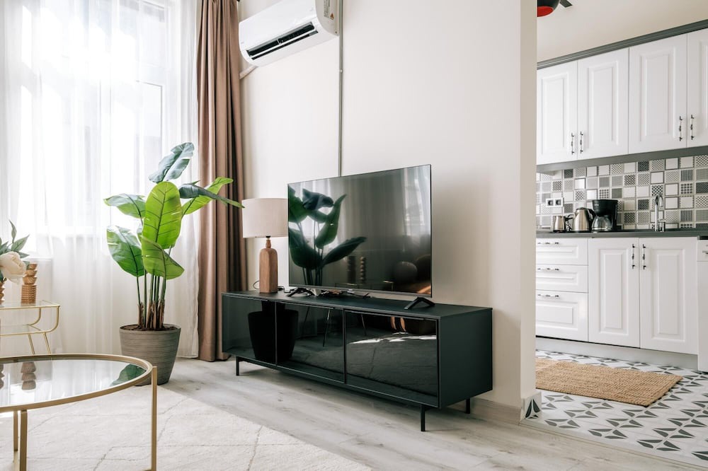 Galata Apartment | Unique Flat w 5 min to Galata Tower, Istiklal Ave
