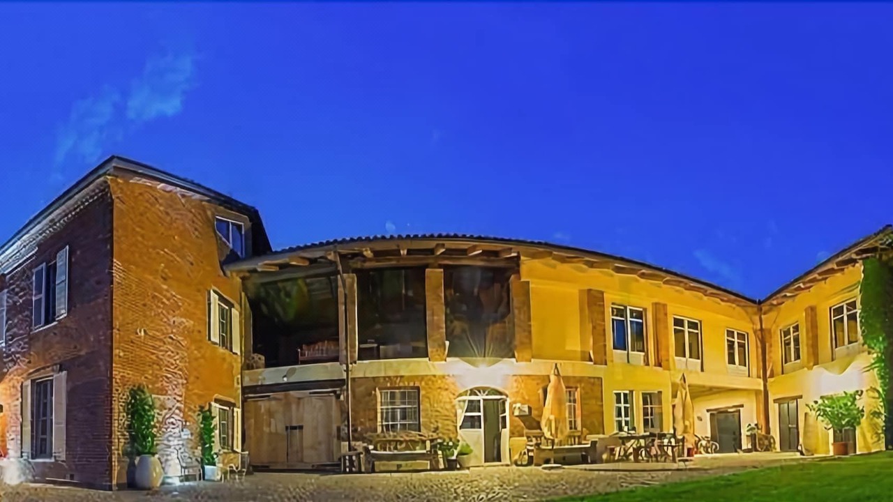 Photo of Buildings in Cardona